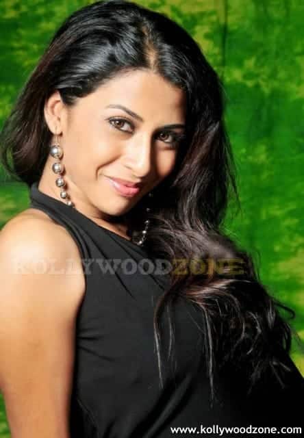 Gayatri Iyer Pics 01