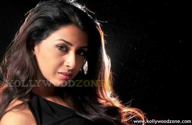 Gayatri Iyer Pics 20