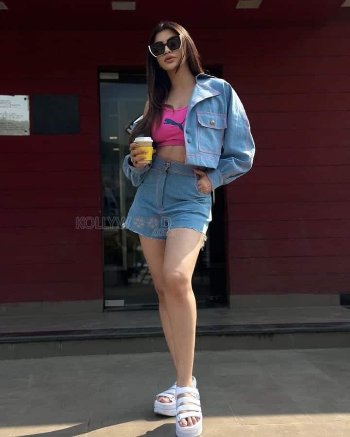 Honey Trap Squad Akanksha Puri in a Sexy Pink Crop Top Denim Jacket and Shorts Photos 05