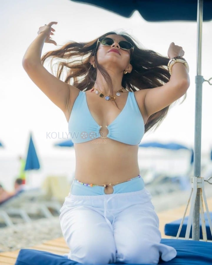 Hot Anushka Sen in a Sky Blue Bikini Photos 01