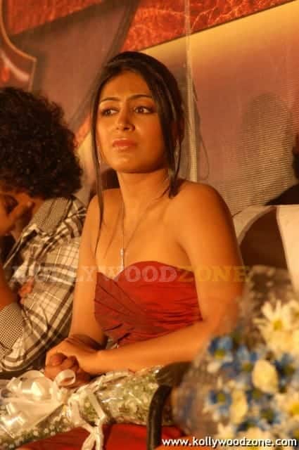 Hot Padmapriya Stills 09