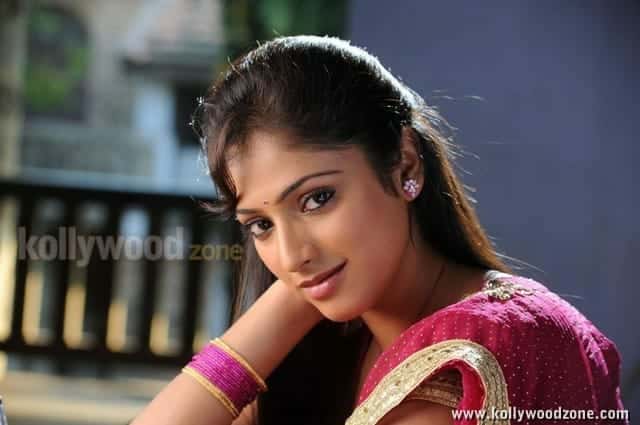 Jameen Movie Heroine Padma Priya Stills 05