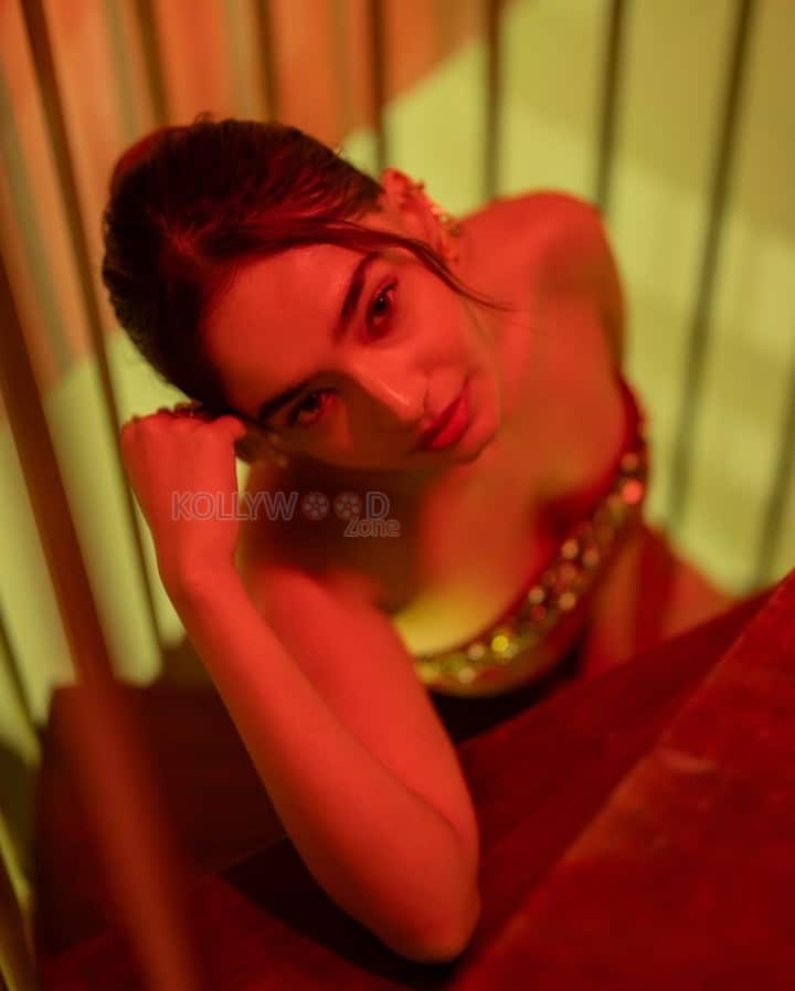 Killer Beauty Anushka Sen in a Red Off Shoulder Dress Photos 06