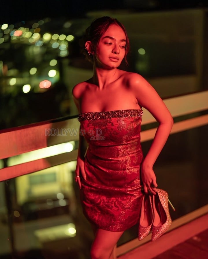 Killer Beauty Anushka Sen in a Red Off Shoulder Dress Photos 07
