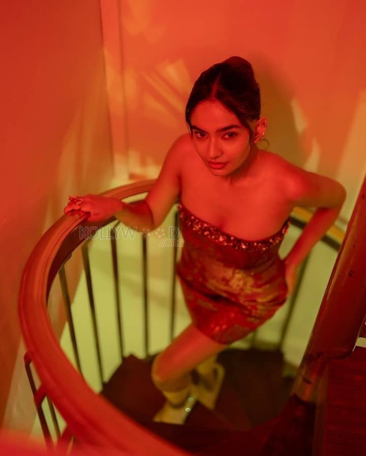 Killer Beauty Anushka Sen in a Red Off Shoulder Dress Photos 08