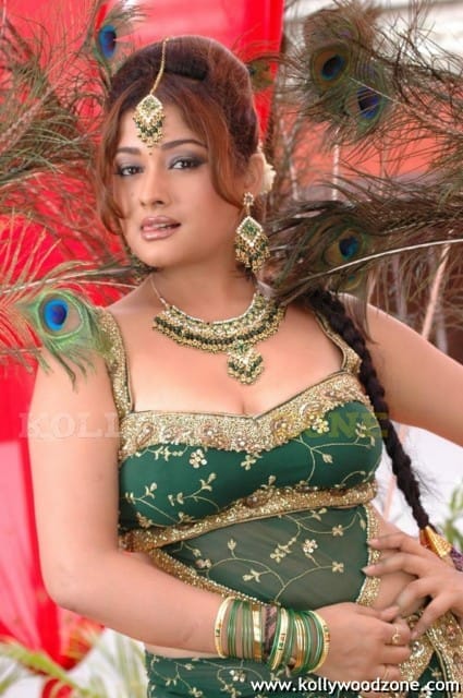 Kiran Rathod Sexy Stills 02