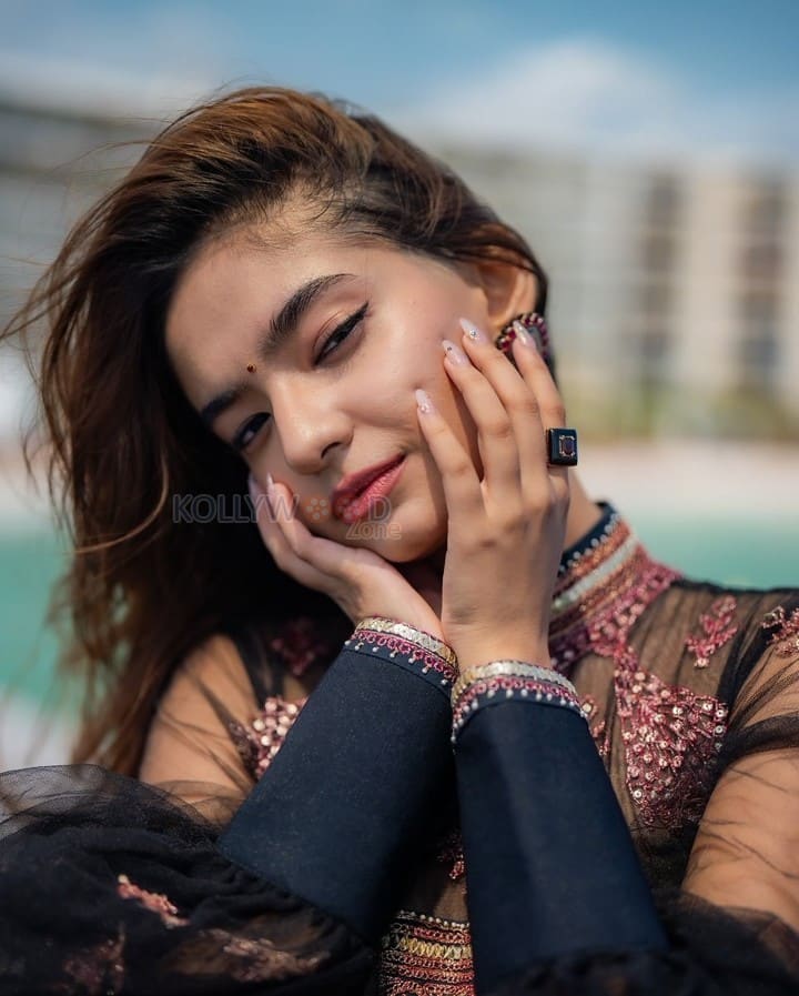 Mesmerising Anushka Sen in a Sheer Black Net Blouse with Billowy Sleeves and Chanderi Skirt at Cannes Film Festival 2025 Pictures 05
