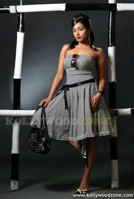 Padma Priya Hot Pics 36