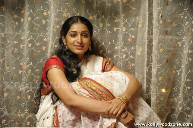 Padma Priya In Gokulam Movie Photos 02