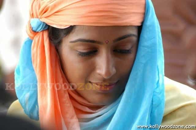 Padma Priya In Gokulam Movie Photos 09