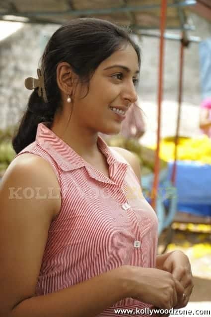 Padma Priya In Gokulam Movie Photos 33