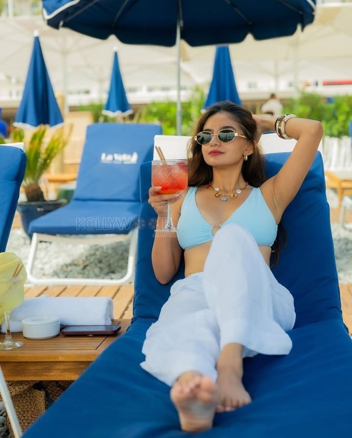 Passionate Anuskha Sen in a Sky Blue Bikini Photos 03