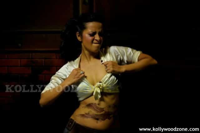 Reema Sen In Aayirathil Oruvan Pictures 13