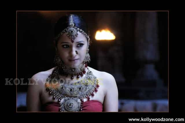 Reema Sen In Aayirathil Oruvan Stills 08