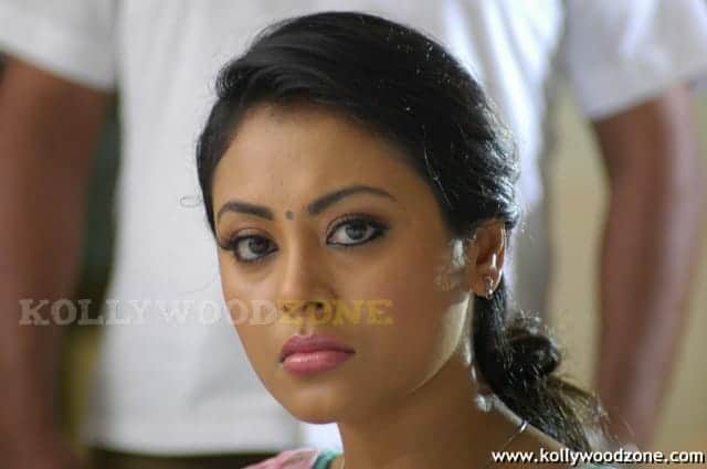Sexy Actress Meenakshi Stills 02