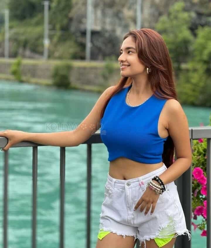 Sexy Anushka Sen in a Blue Top and Mini White Shorts Photos 02