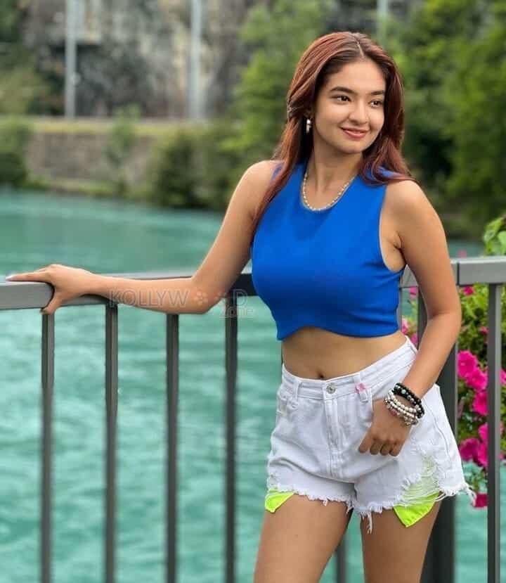 Sexy Anushka Sen in a Blue Top and Mini White Shorts Photos 03