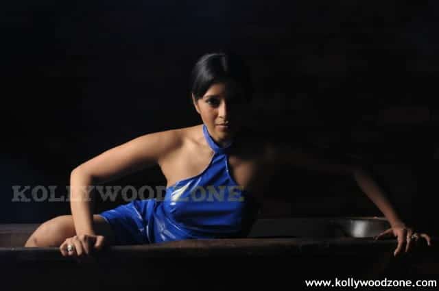 Sexy New Reema Sen Pictures 37