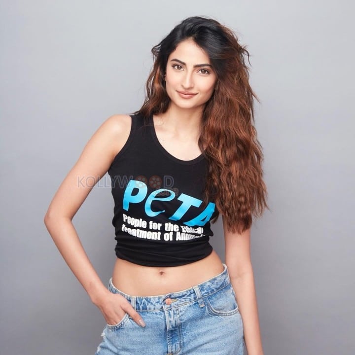 Sexy Palak Tiwari in a PETA TShirt Photos 02