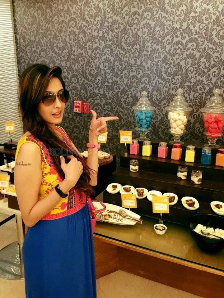 TV Actress Chahat Khanna Photos 06