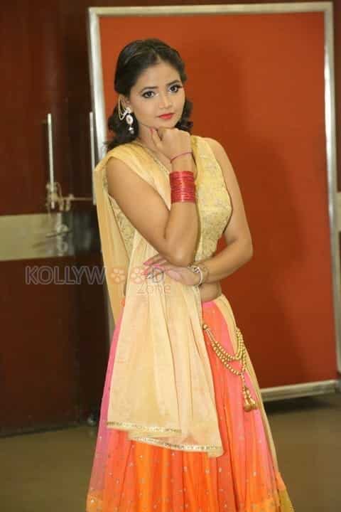 Telugu Actress Shreya Vyas New Pictures 05