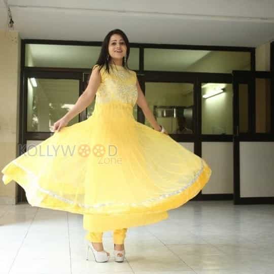 Tolly Actress Reshma Stills 22