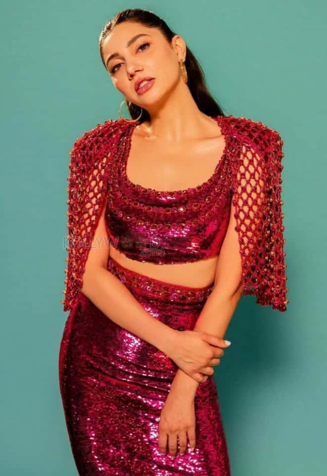 Actress Mahira Khan Red Dress Photoshoot Pictures 02