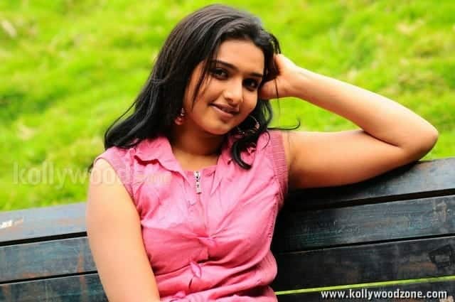 Actress Deepthi Photos 63