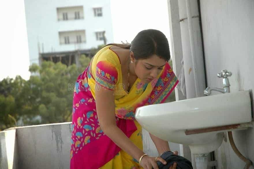 Apartment Movie Heroine Nikita Thukral Photos 04
