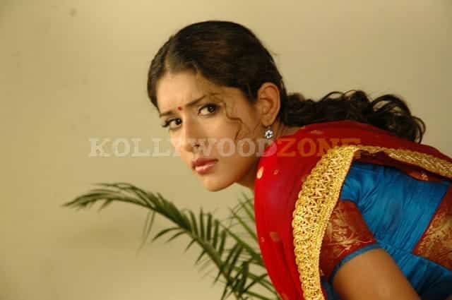 Hot Sexy Samiksha Stills023