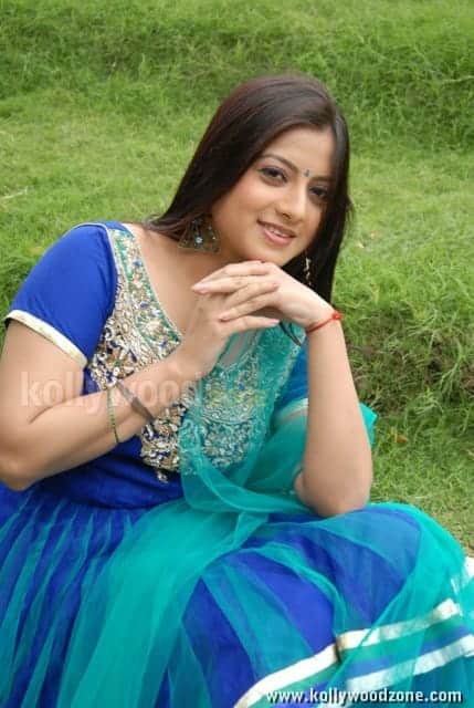 Telugu Actress Keerthi Chawla Pictures 09