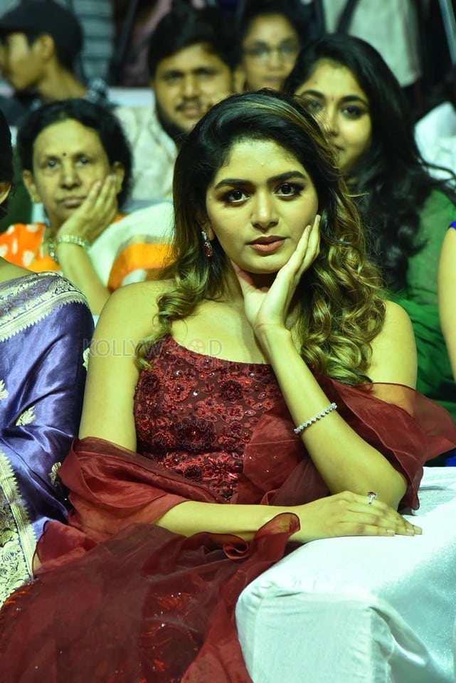 Actress Aditi Shankar at Bhairavam Movie Pre Release Event Pictures 04