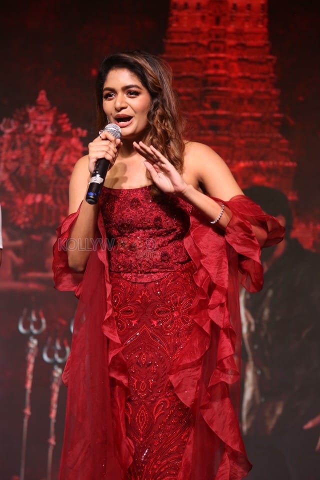 Actress Aditi Shankar at Bhairavam Movie Pre Release Event Pictures 30