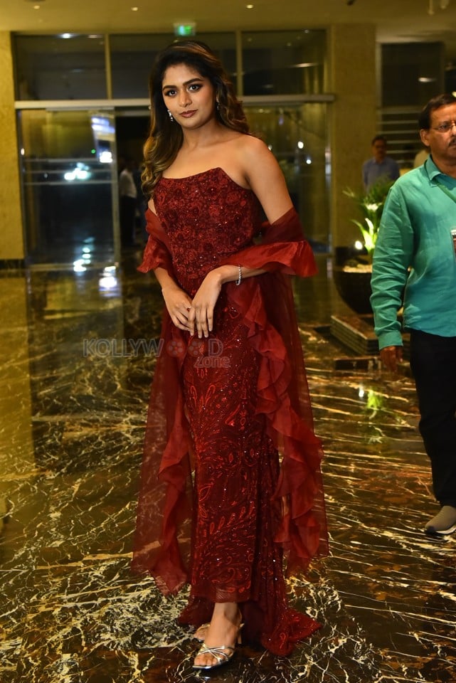 Actress Aditi Shankar at Bhairavam Movie Pre Release Event Pictures 34