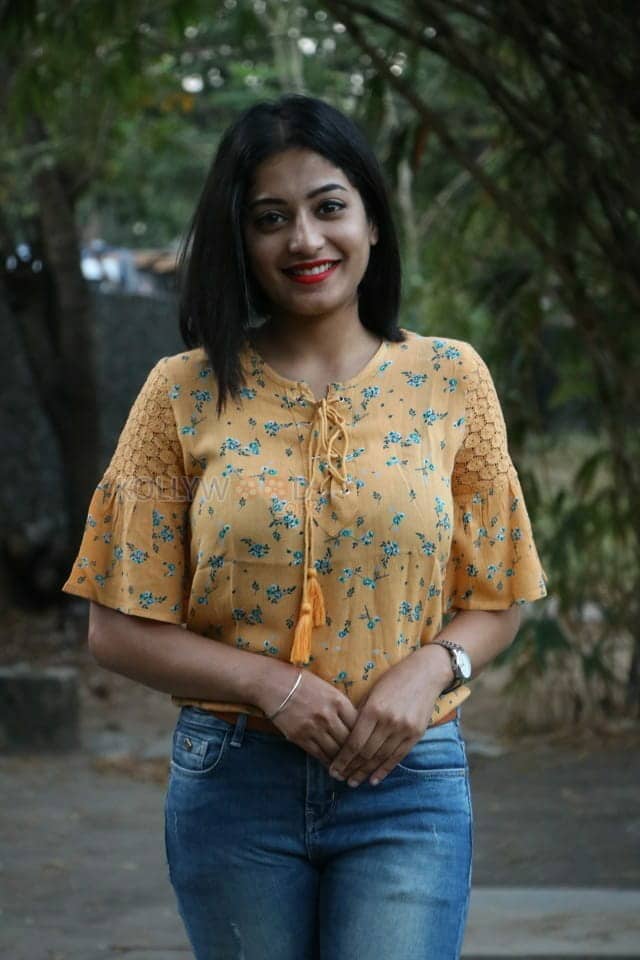 Actress Anjali Nair Pictures At Nedunalvaadai Thanks Giving Meet 05