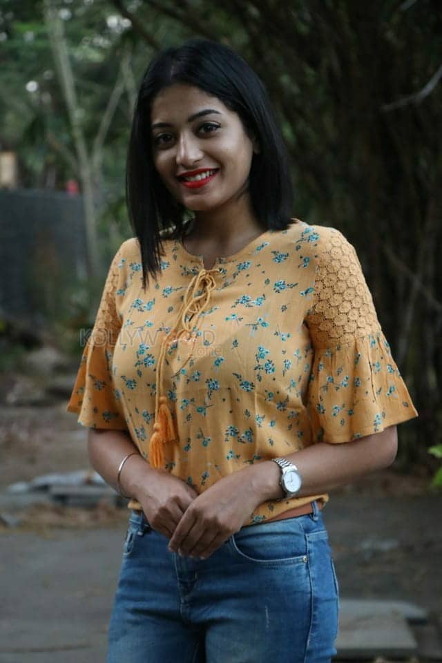 Actress Anjali Nair Pictures At Nedunalvaadai Thanks Giving Meet 07