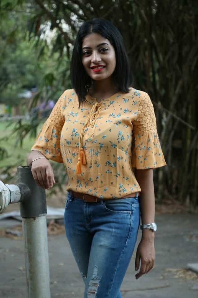 Actress Anjali Nair Pictures At Nedunalvaadai Thanks Giving Meet 18