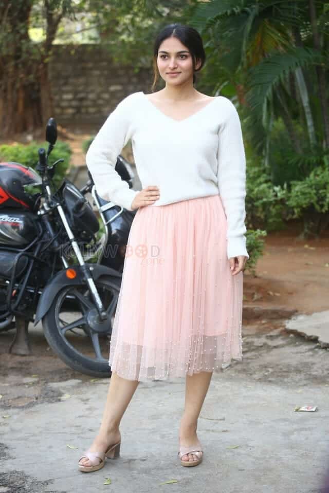 Actress Kayadu Lohar at Puli The 19th Century Movie Teaser Launch Photos 21