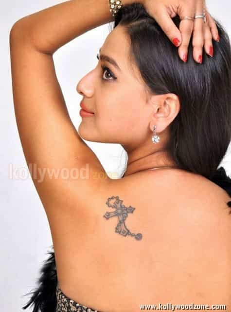 Actress Madalasa Sharma Sexy Photos 07