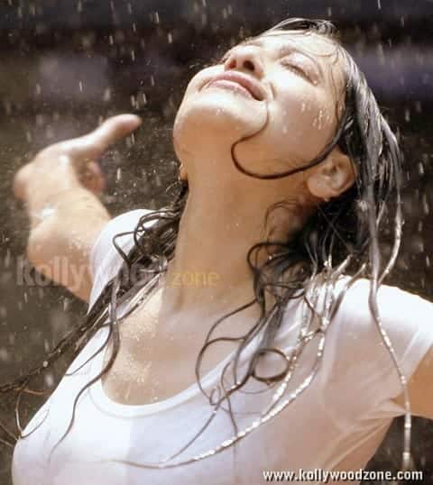 Actress Madalasa Sharma Sexy Pictures 01