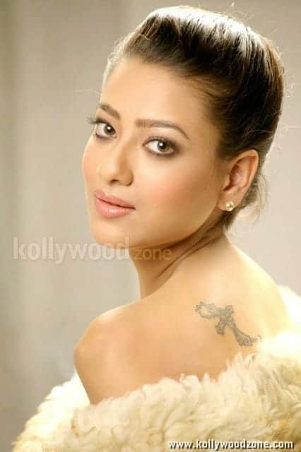 Actress Madalasa Sharma Sexy Pictures 02