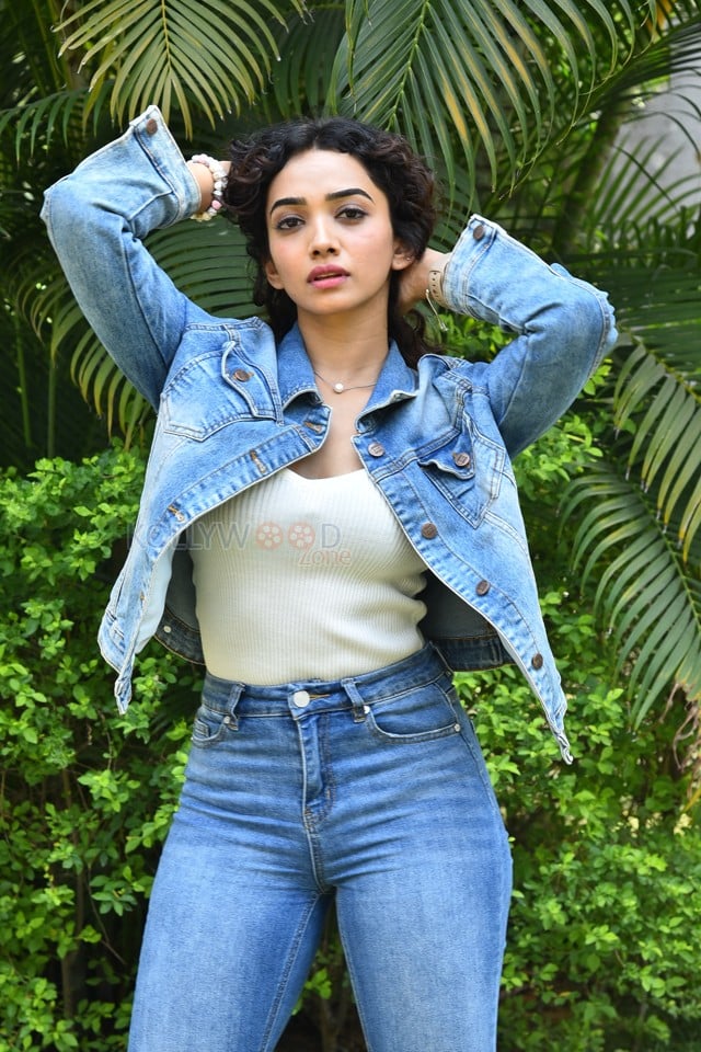 Actress Saanve Megghana at Tuk Tuk Movie Teaser Launch Photos 01