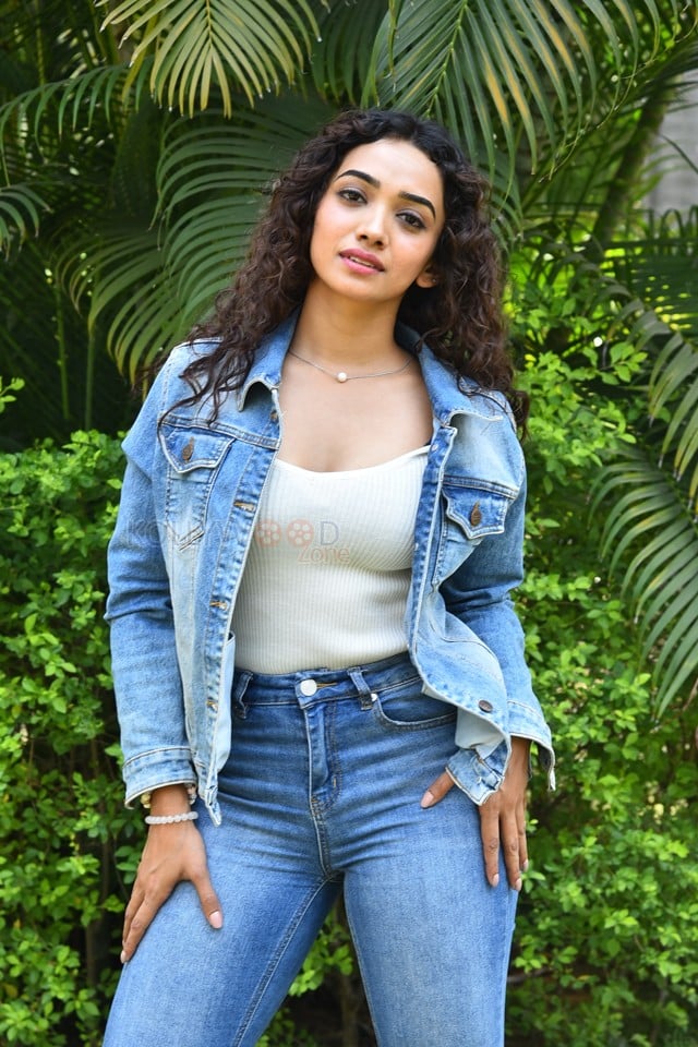 Actress Saanve Megghana at Tuk Tuk Movie Teaser Launch Photos 02