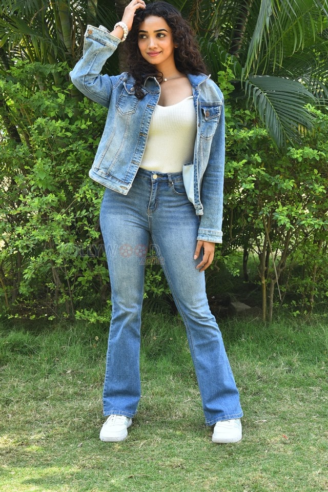 Actress Saanve Megghana at Tuk Tuk Movie Teaser Launch Photos 31