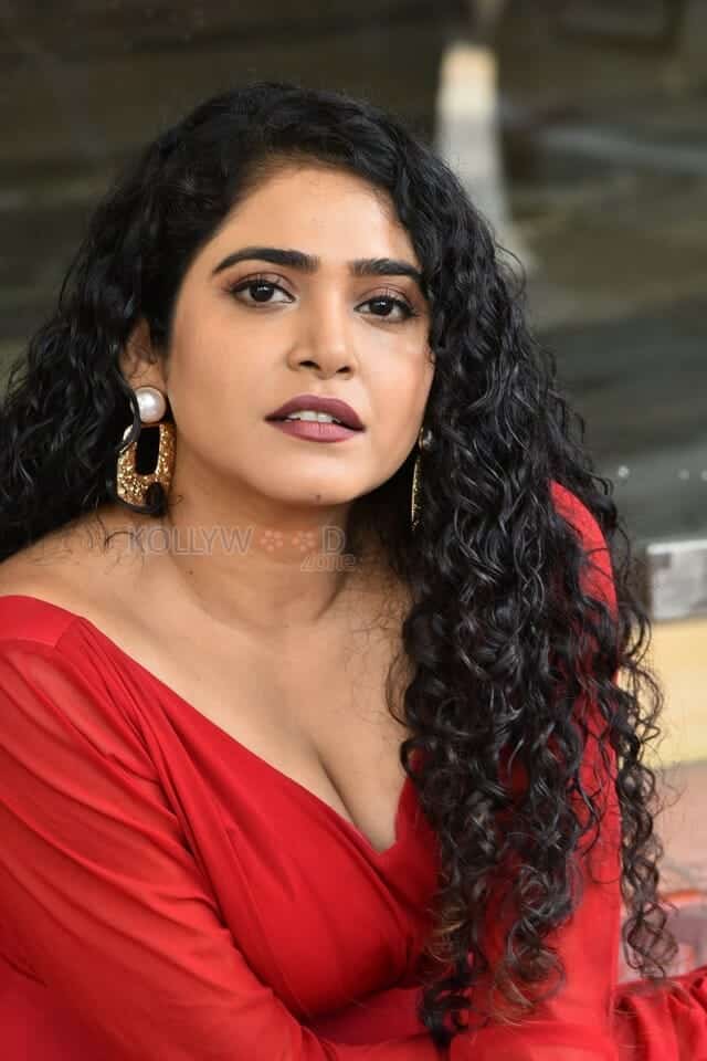 Actress Sonakshi Varma at Dhagad Samba Movie Trailer Launch Pictures 05