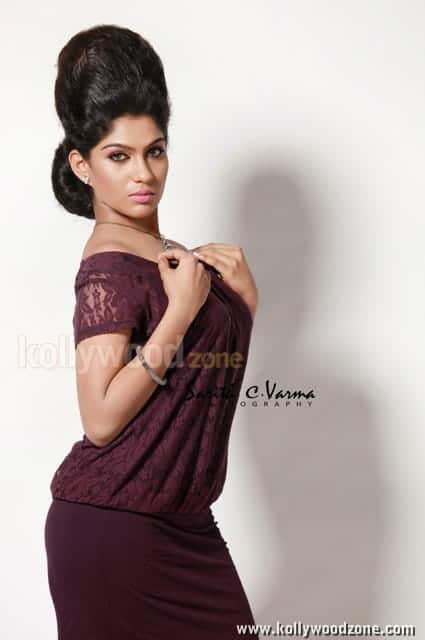 Actress Swasika Vijay Photos 03