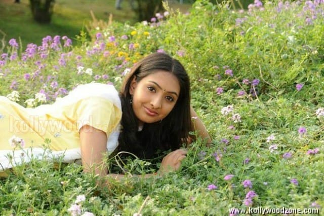 Actress Uthra Unni Pictures 06
