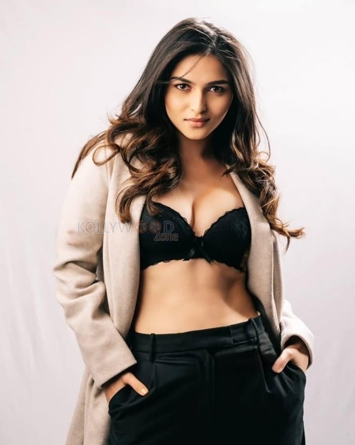 Captivating Kayadu Lohar in a Black Bra with a Biege Blazer and Black Trouser Photos 02