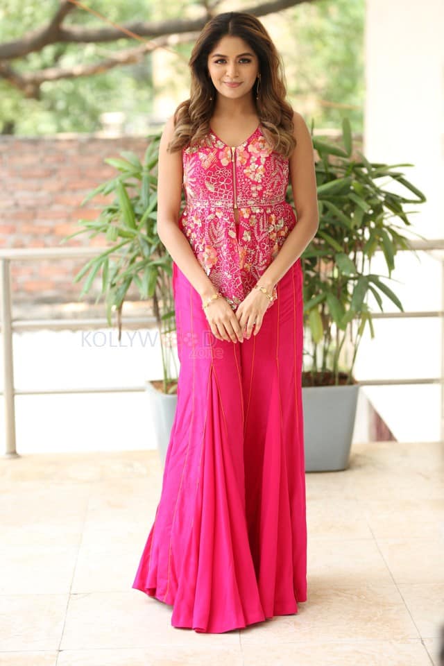 Heroine Aditi Shankar at Bhairavam Interview Photos 50