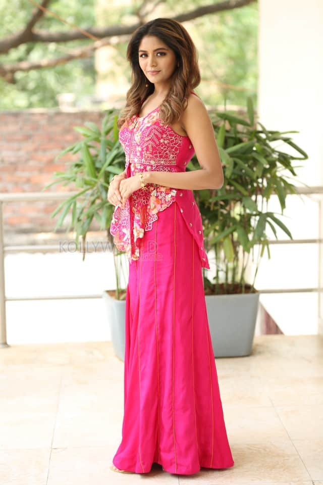 Heroine Aditi Shankar at Bhairavam Interview Photos 53
